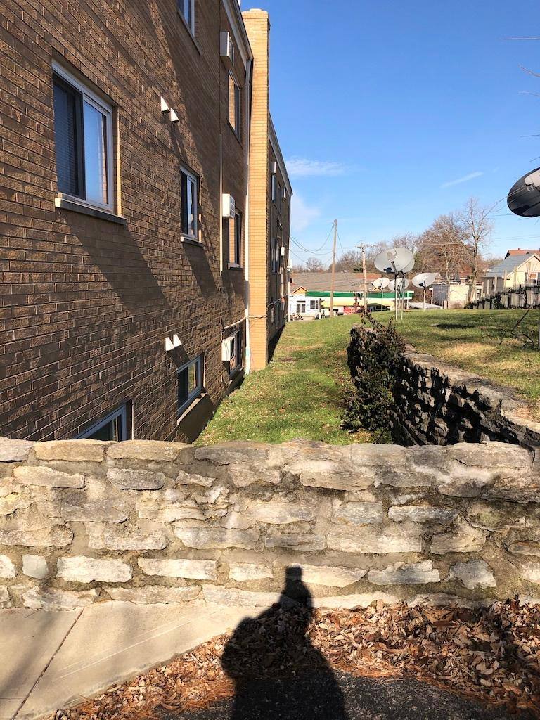 Apartment for rent at Harrison House, 4163 Harrison Ave #6, Cincinnati, OH 45211