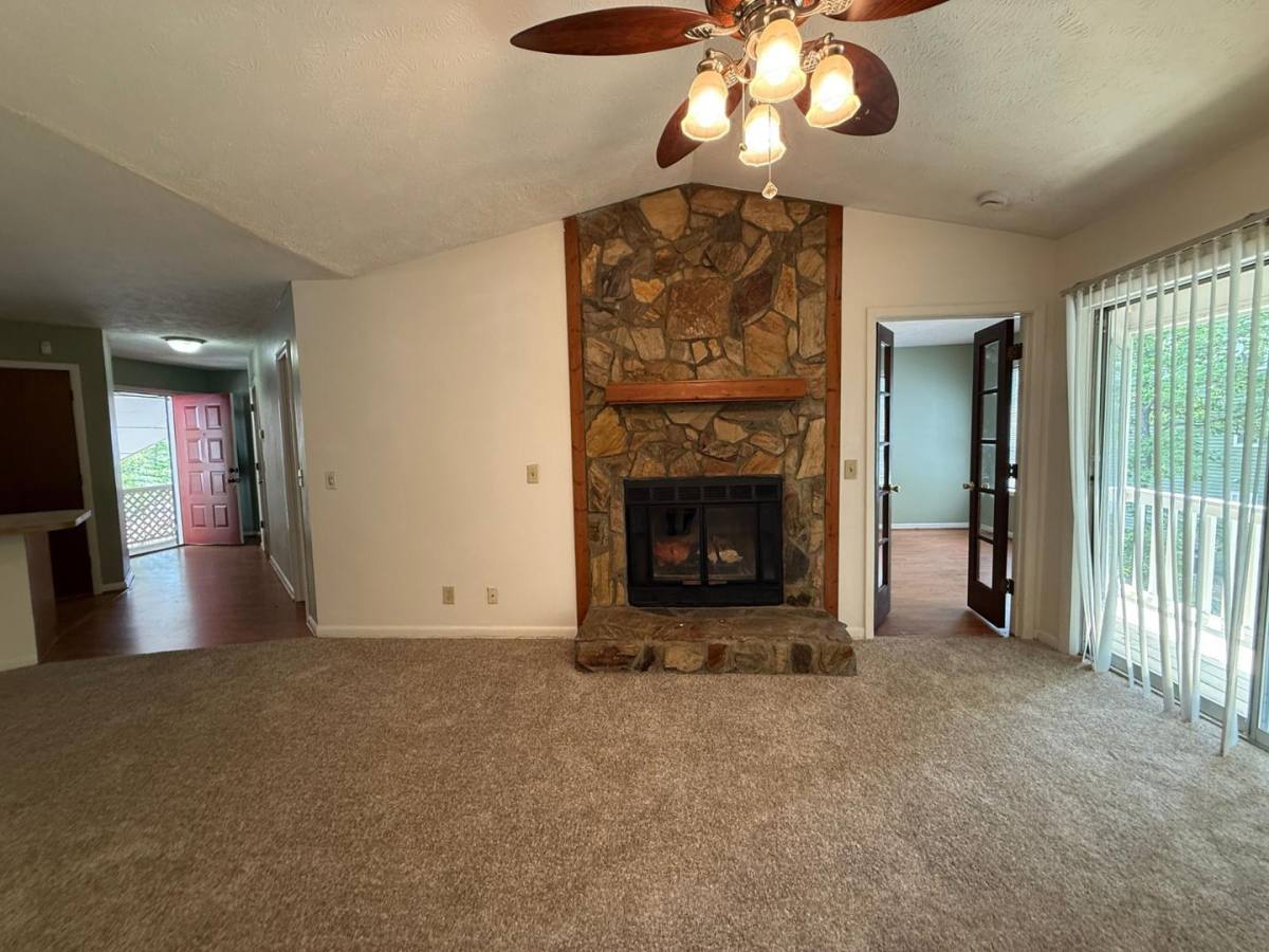 Apartment for rent at Stewart's Creek, 6792 Willowbrook Dr #16, Fayetteville, NC 28314