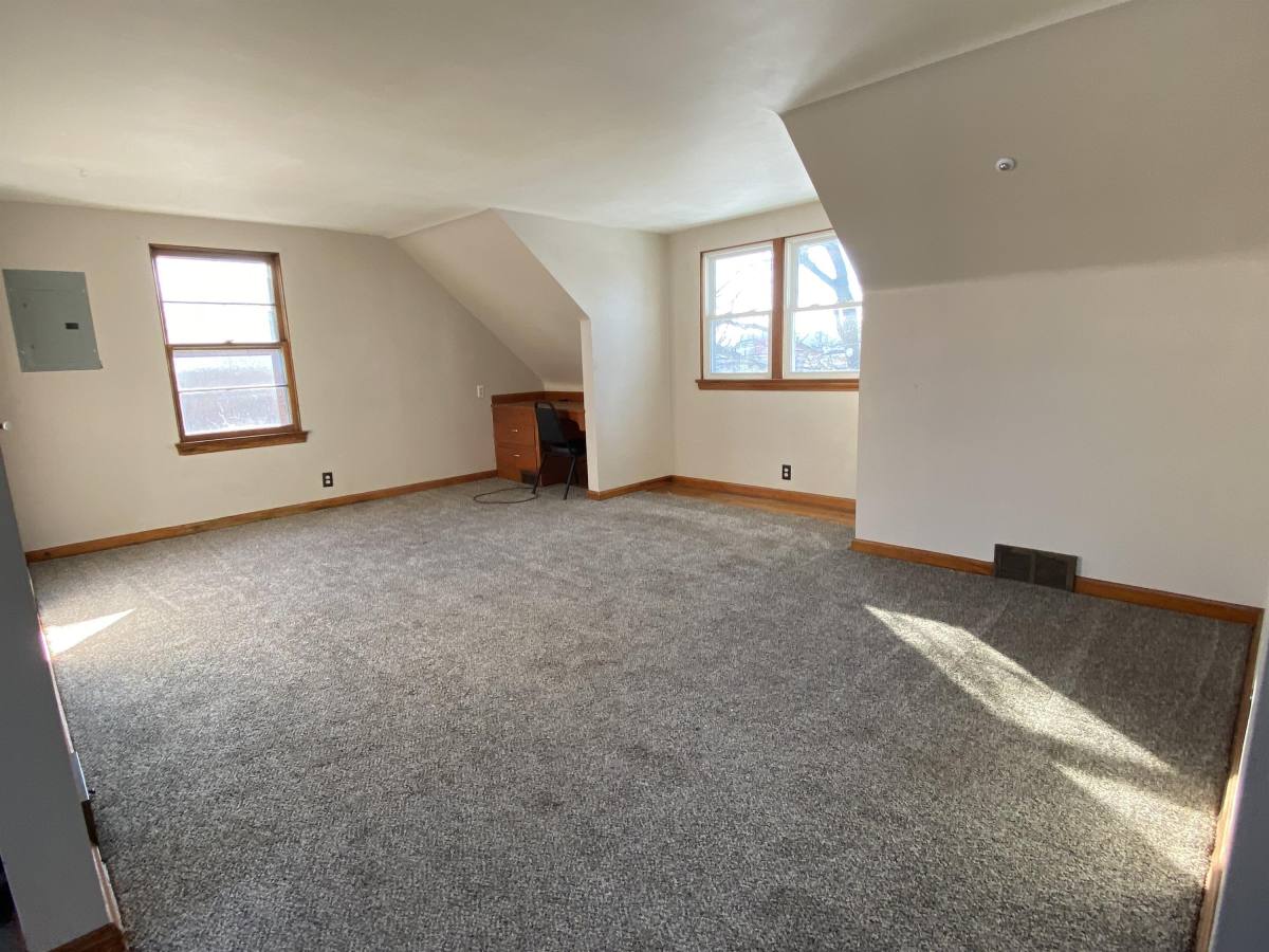 Apartment for rent at 80 Romaine Ave #B, Youngstown, OH 44512