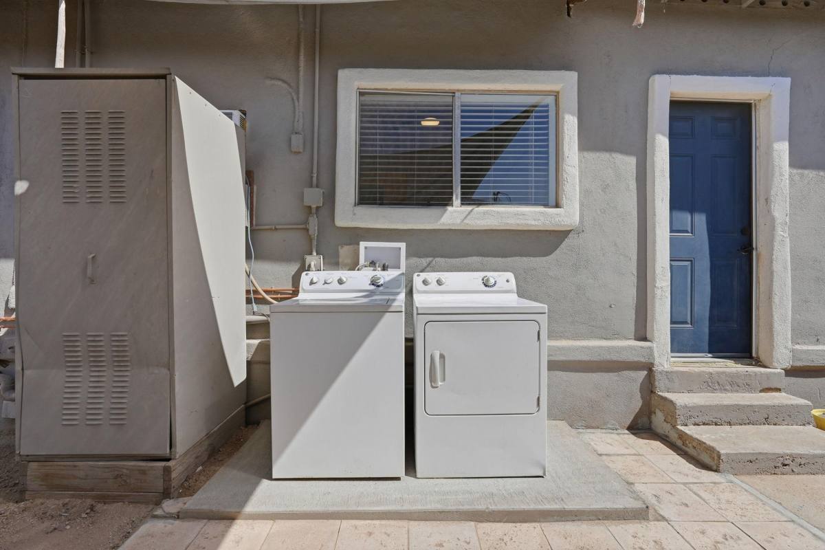 House for rent at Clovis Place, 325 N 15th St #2, Phoenix, AZ 85006
