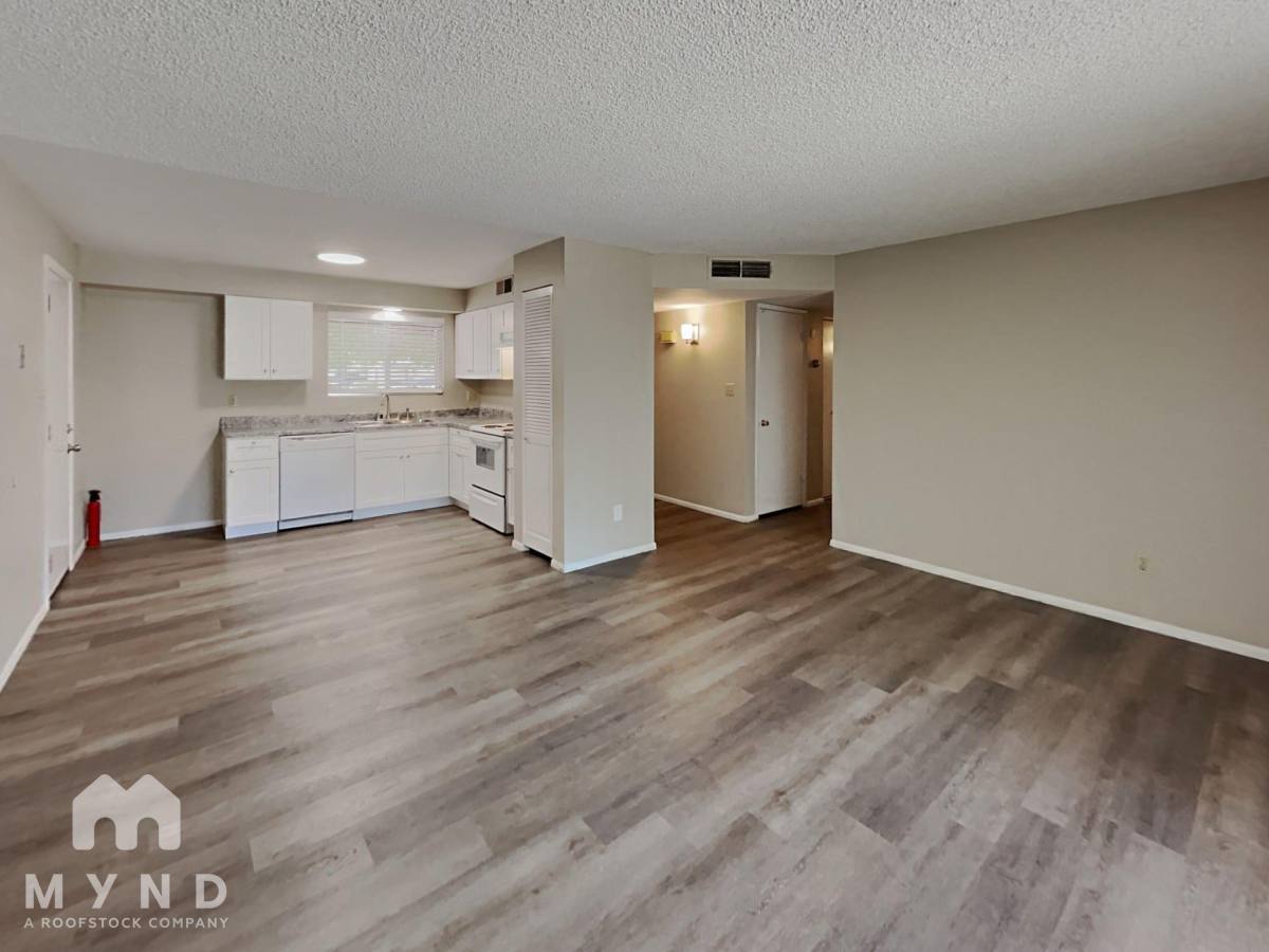 House for rent at Bicentennial, 7233 W San Miguel Ave, Glendale, AZ 85303