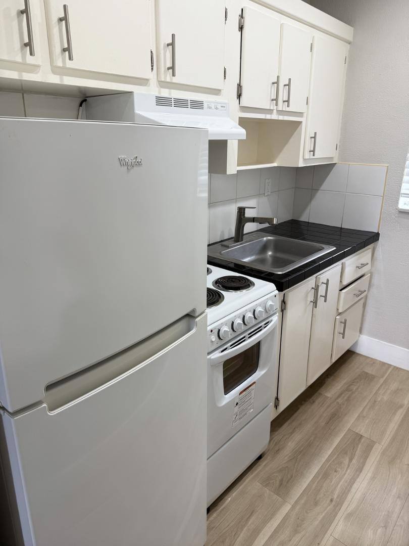 Apartment for rent at 2010 NE 17th St #12, Fort Lauderdale, FL 33305