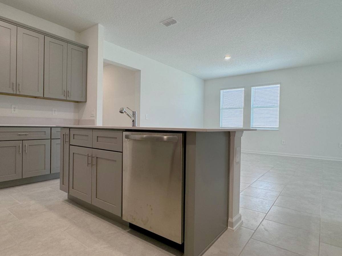 House for rent at 4197 Jespersen St, Apopka, FL 32712