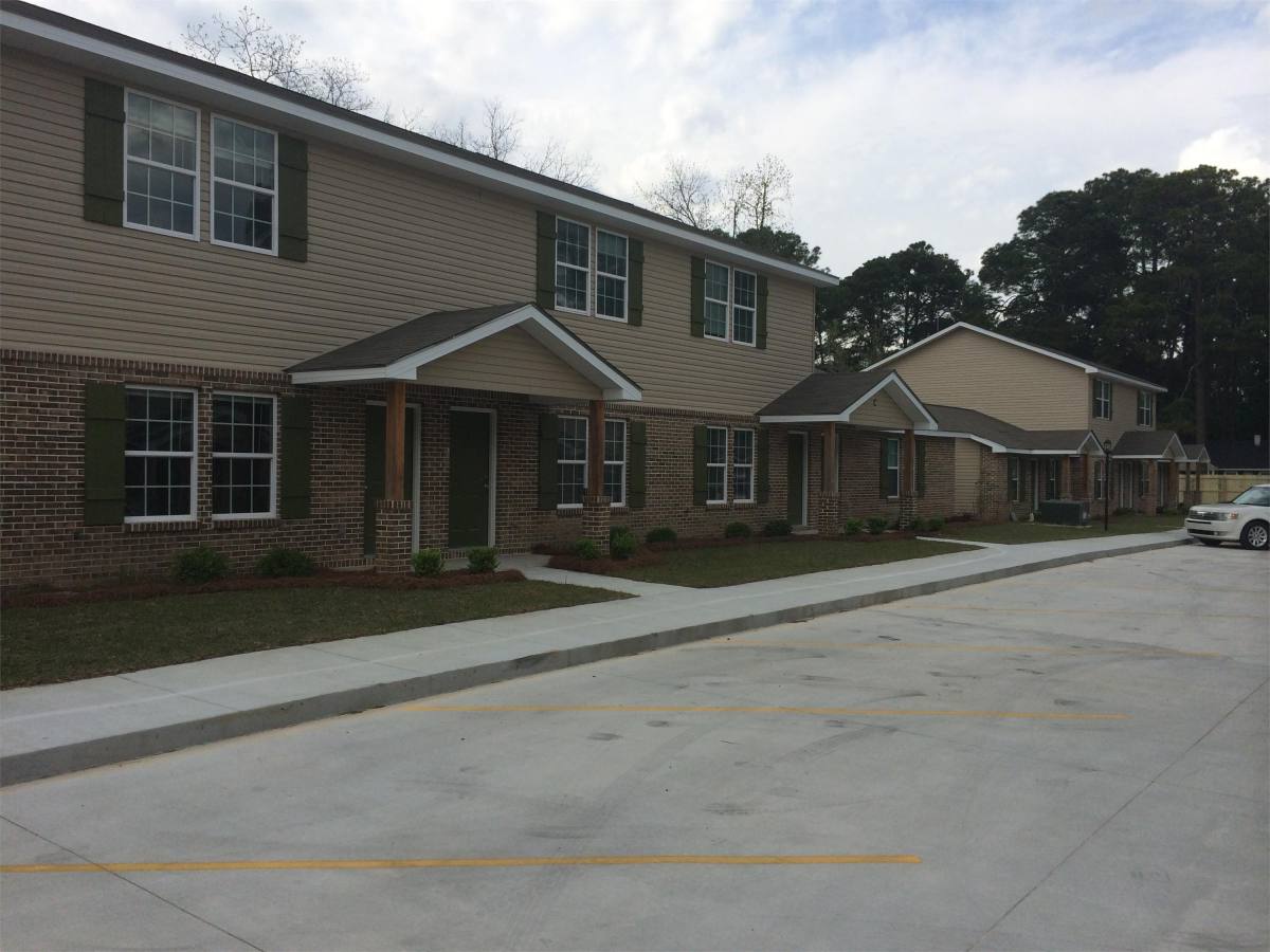 Townhouse for rent at 104 18th St, Tifton, GA 31794