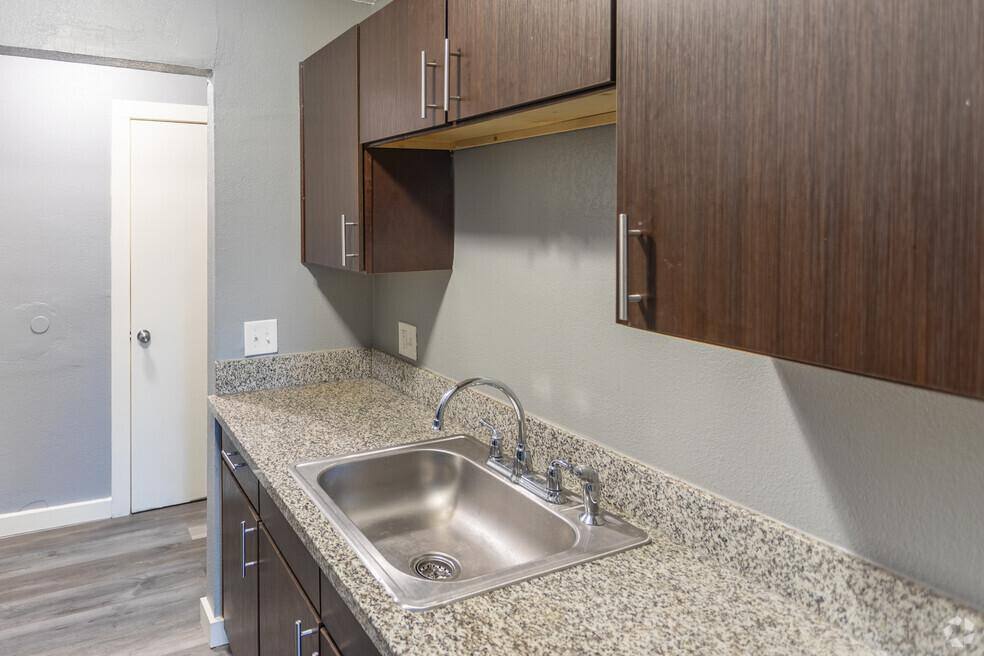 Apartment for rent at Green Arbor Place, 1932 Kentucky Ave #1978, Cincinnati, OH 45223