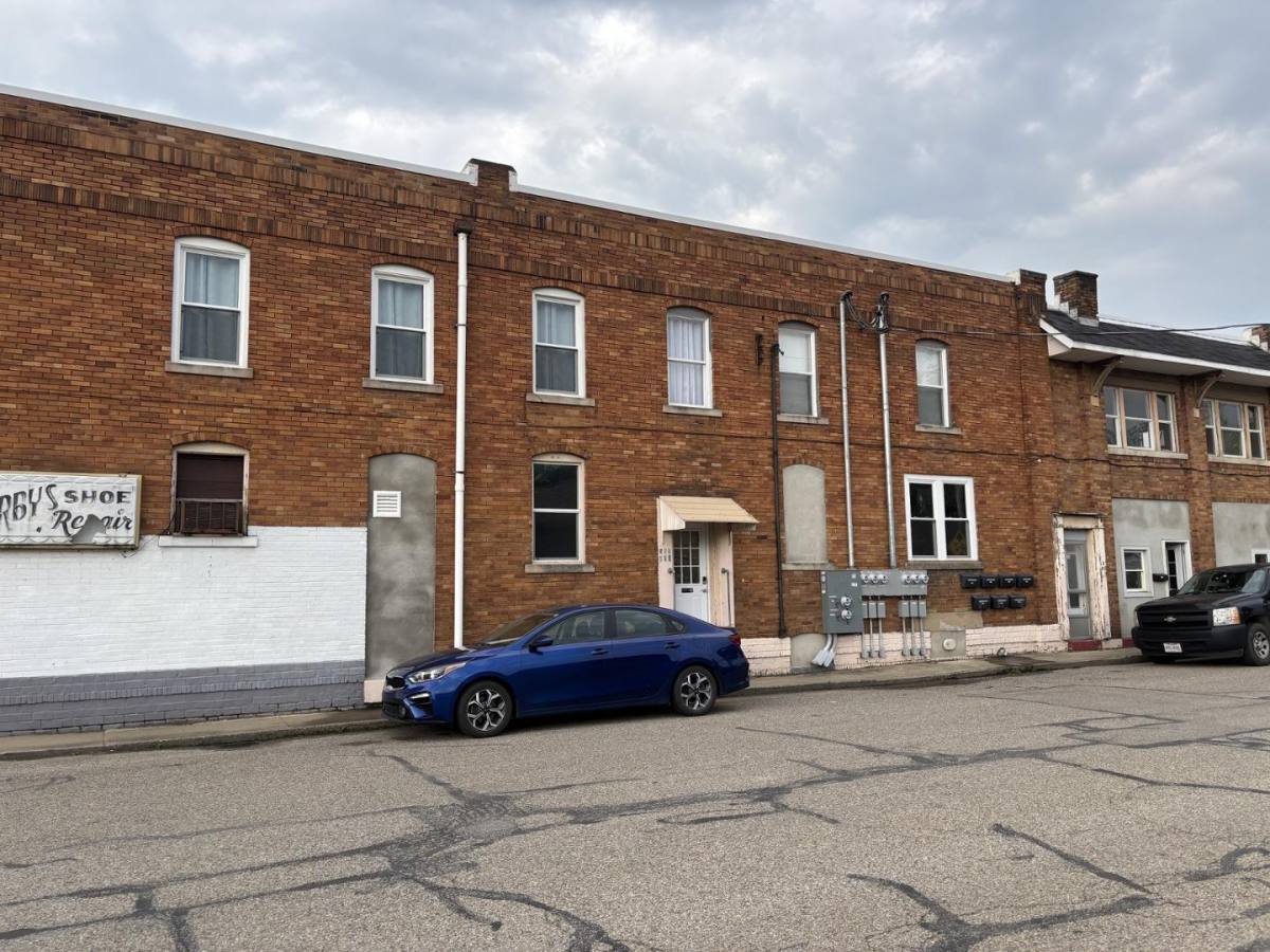 Apartment for rent at 815 Linden Ave #6, Zanesville, OH 43701