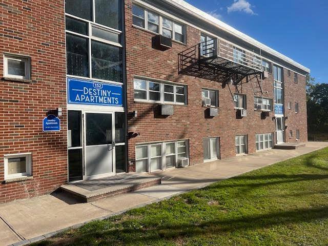 Apartment for rent at 152 S Munn Ave, East Orange, NJ 07018