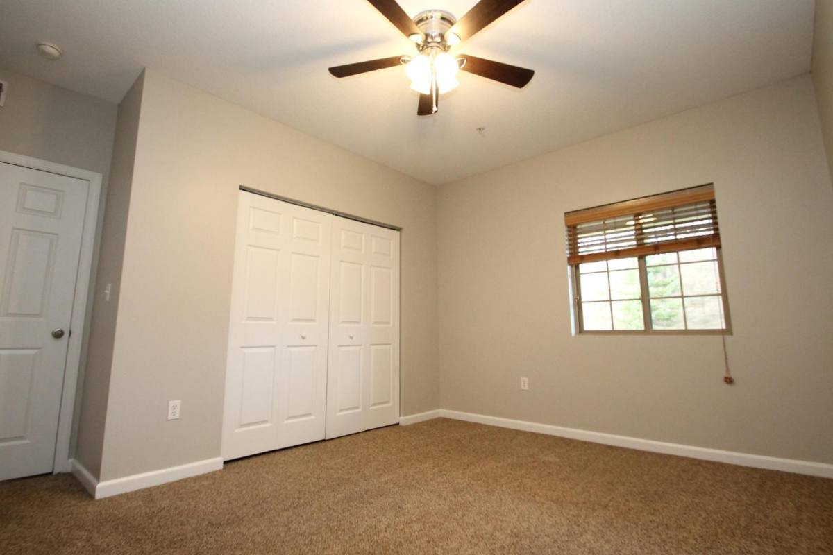 Apartment for rent at 6450 Pleasant St, South Park, PA 15129