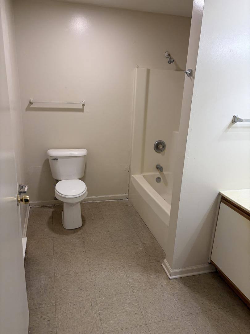 Apartment for rent at Brookview, 1120 Minns Dr, Machesney Park, IL 61115
