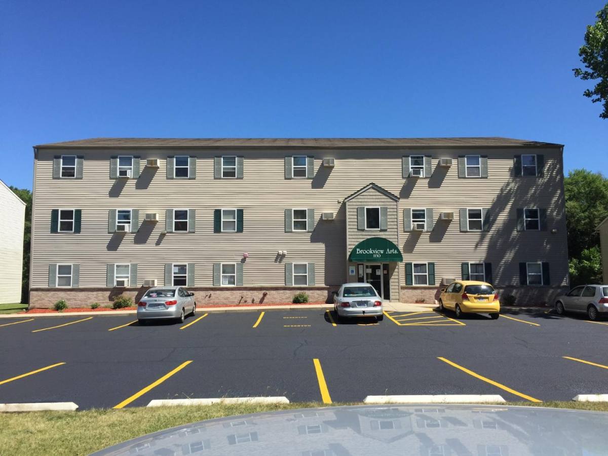 Apartment for rent at Brookview, 1120 Minns Dr, Machesney Park, IL 61115