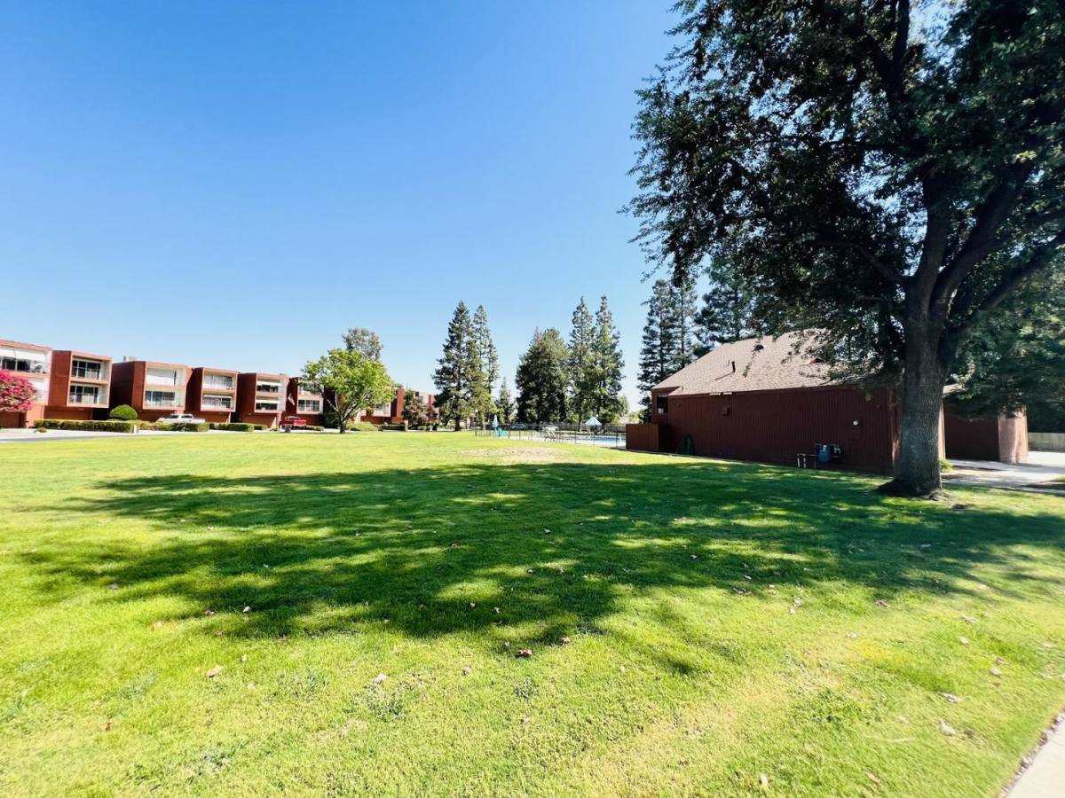 Townhouse for rent at Park Place, 4200 Boise 18A #1, Bakersfield, CA 93306