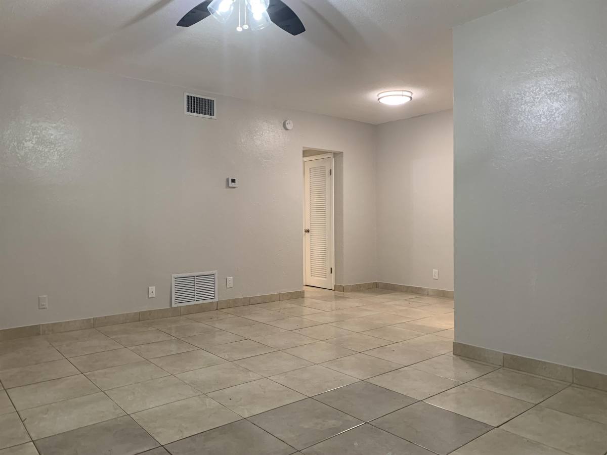 Apartment for rent at 530 NE 20th St #4, Fort Lauderdale, FL 33305