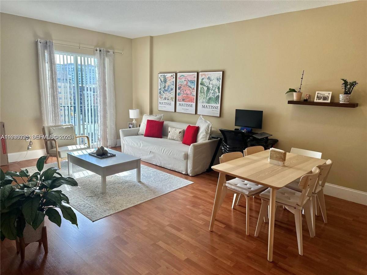 Condo for rent at 10 Aragon Ave #818, Miami, FL 33134