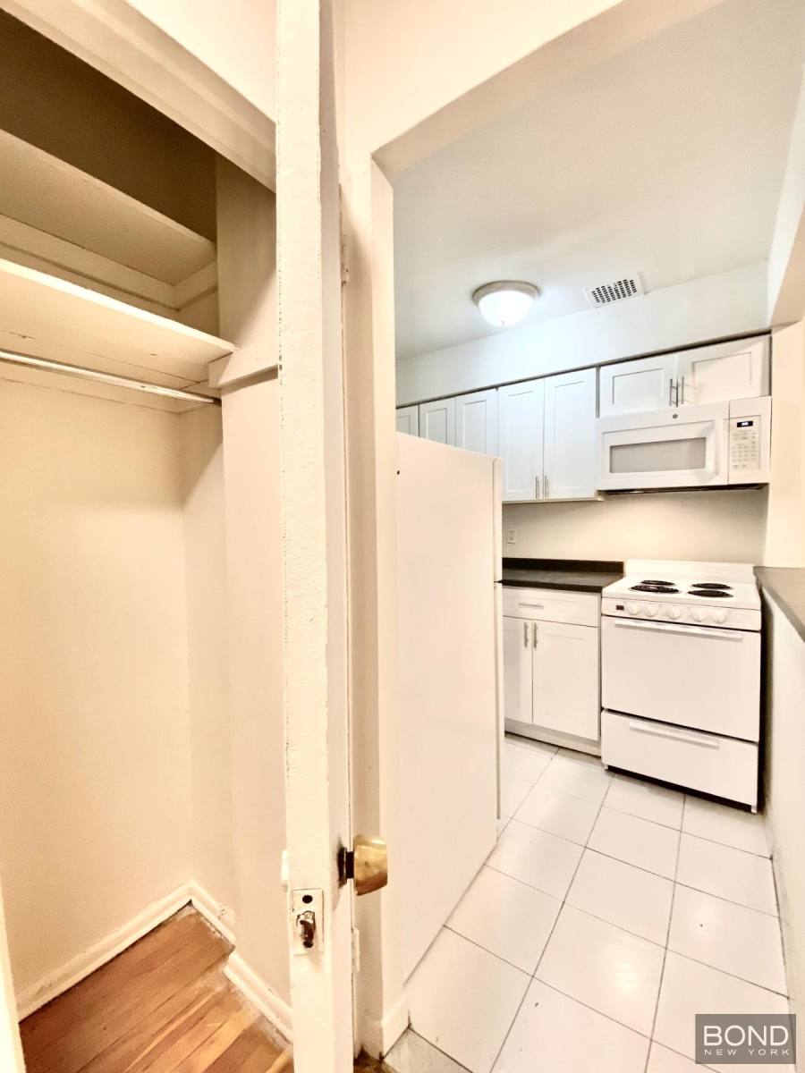 Apartment for rent at 345 E 72nd St #2A, New York, NY 10021