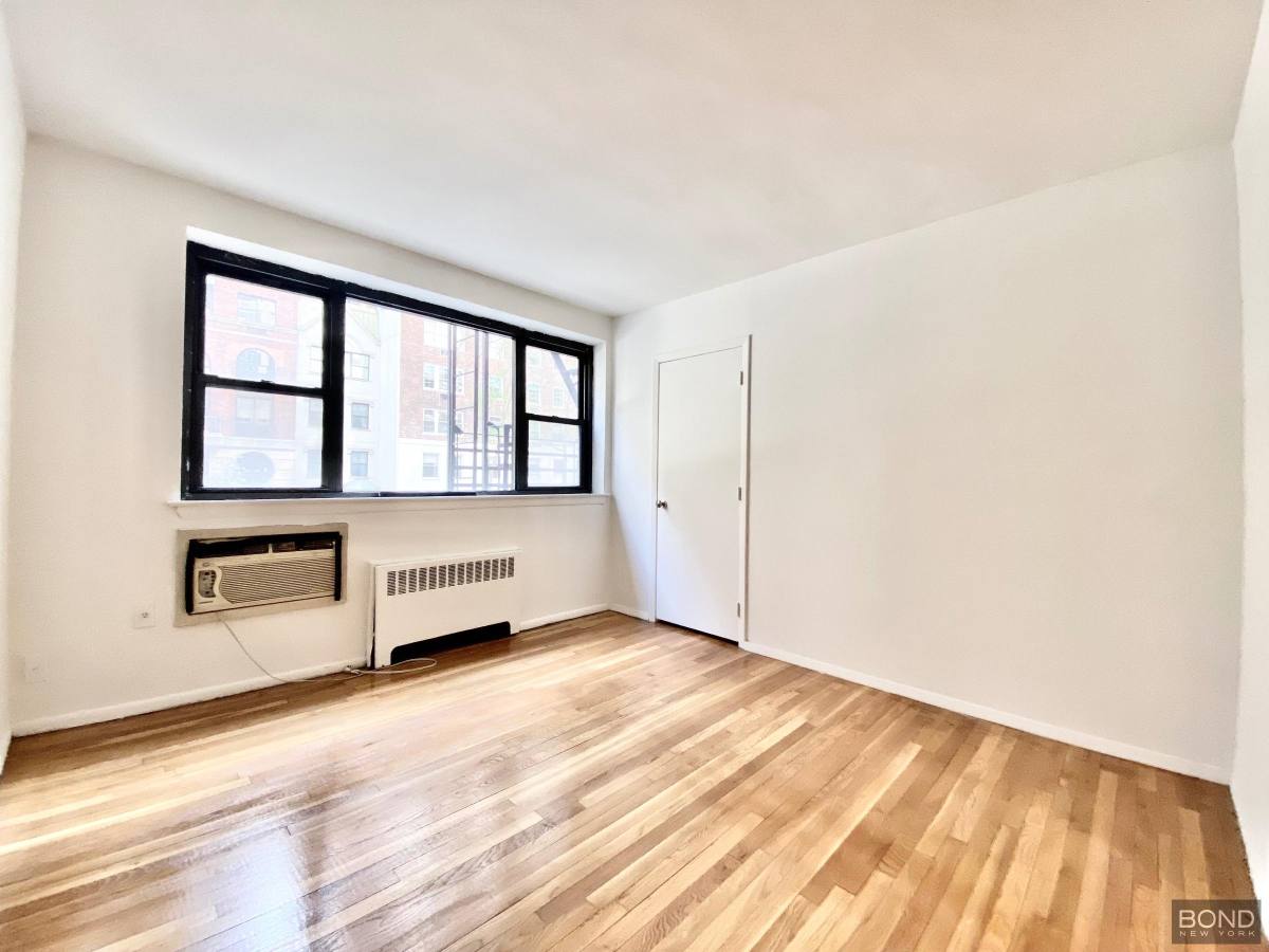 Apartment for rent at 345 E 72nd St #2A, New York, NY 10021