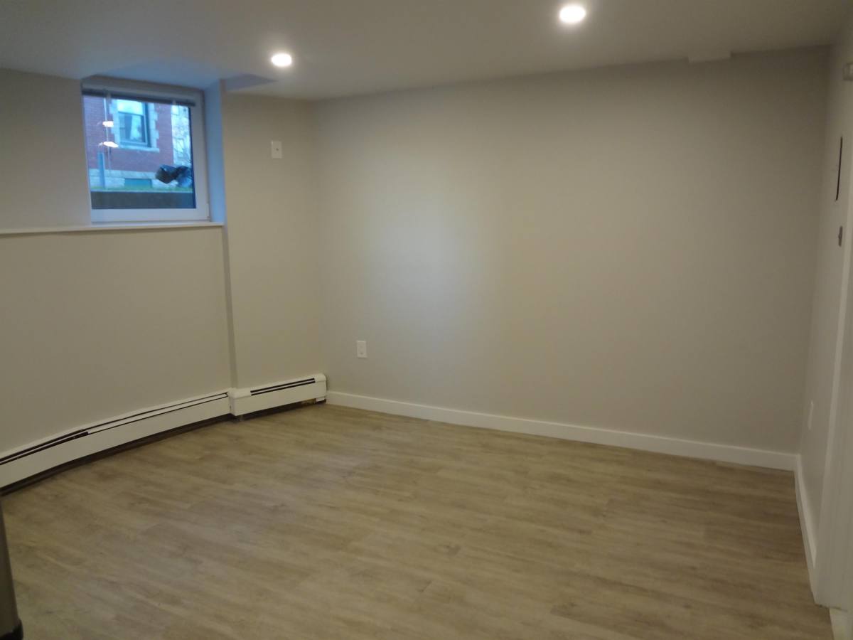 Apartment for rent at 15 Seaverns Ave #15-2, Jamaica Plain, MA 02130