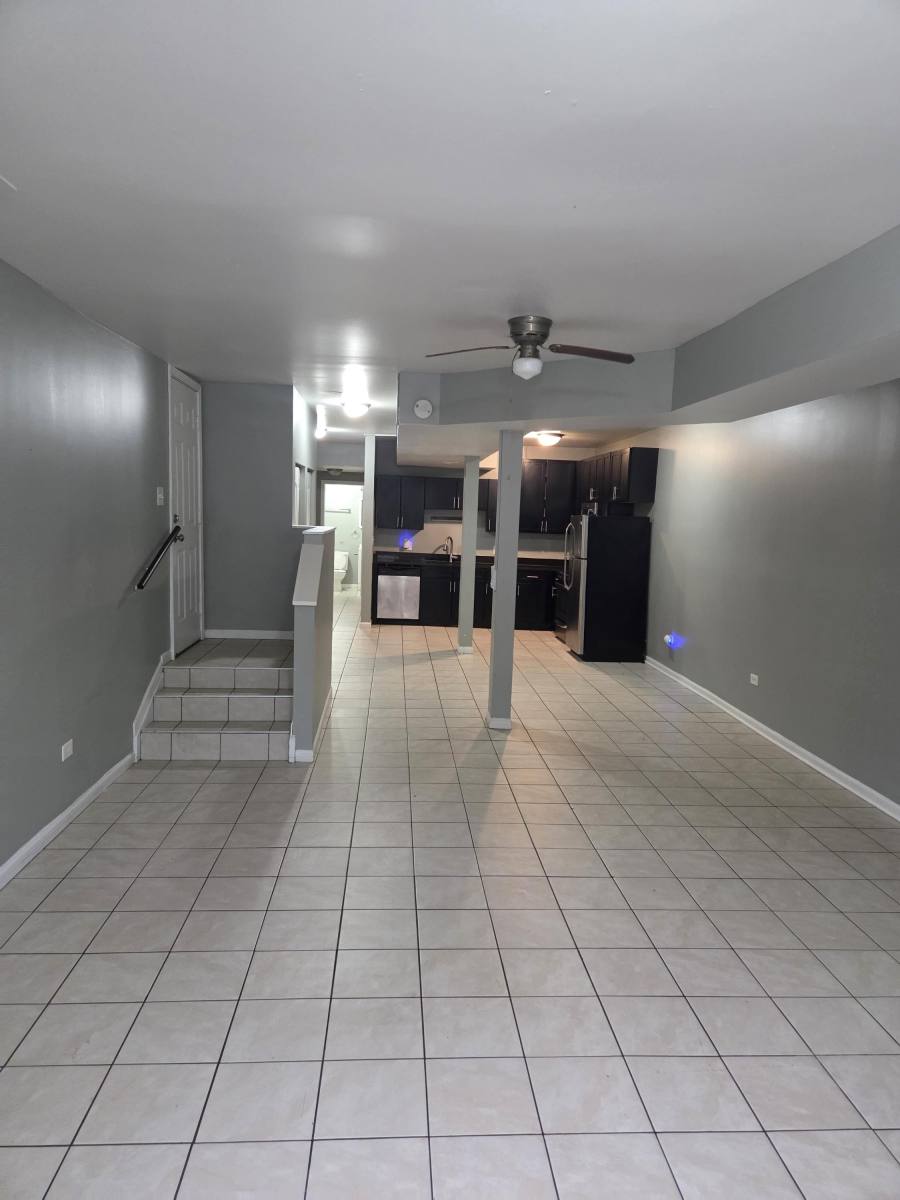 House for rent at 6142 S King Dr, Chicago, IL 60637