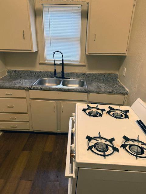 House for rent at 1804 S Henderson #A, Fort Worth, TX 76110