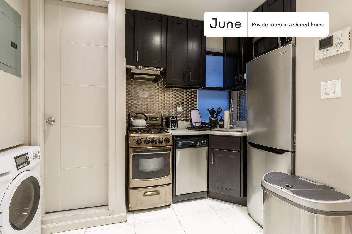 Apartment for rent at 15 W 107th St #A, New York, NY 10025