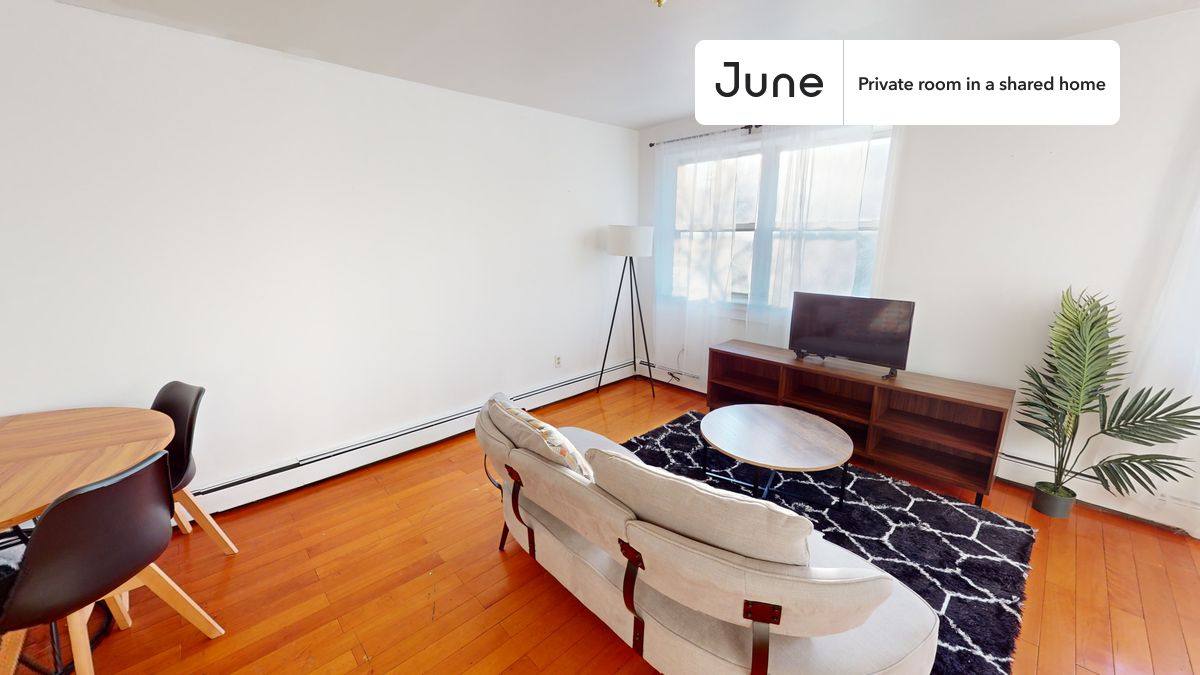 Apartment for rent at 71 Clermont Ave, Brooklyn, NY 11205