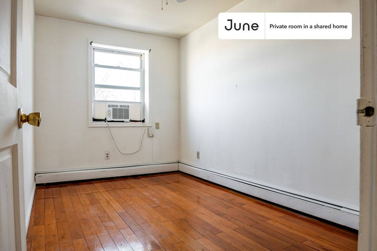 Apartment for rent at 71 Clermont Ave, Brooklyn, NY 11205