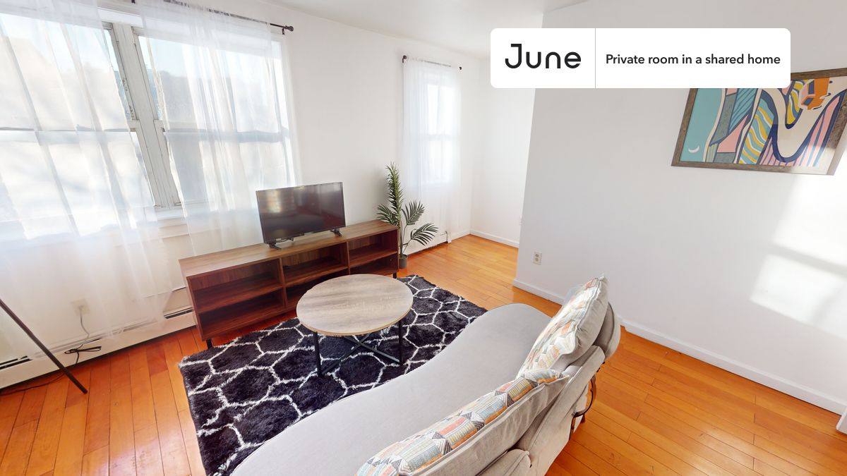 Apartment for rent at 71 Clermont Ave, Brooklyn, NY 11205