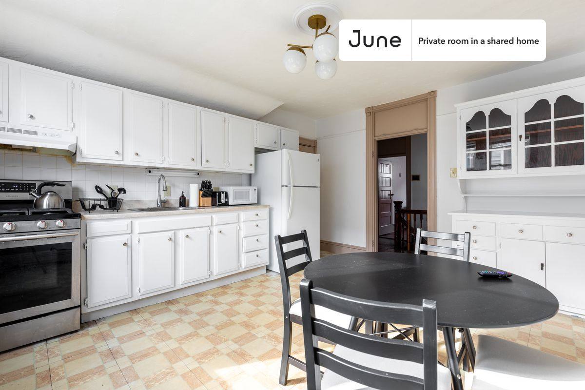 Apartment for rent at 123 Washington St #B, Dorchester, MA 02121