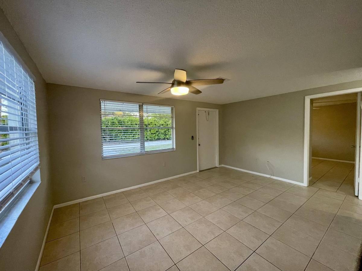 Apartment for rent at 619 Shore Rd #B, Nokomis, FL 34275