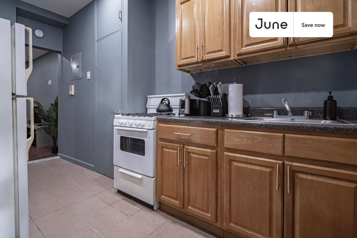 Apartment for rent at 225 E 83rd St #1ER, New York, NY 10028