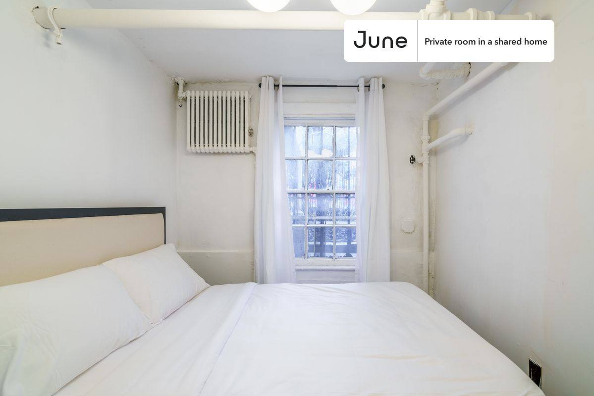 Apartment for rent at 260 Lafayette Ave #D, Brooklyn, NY 11238