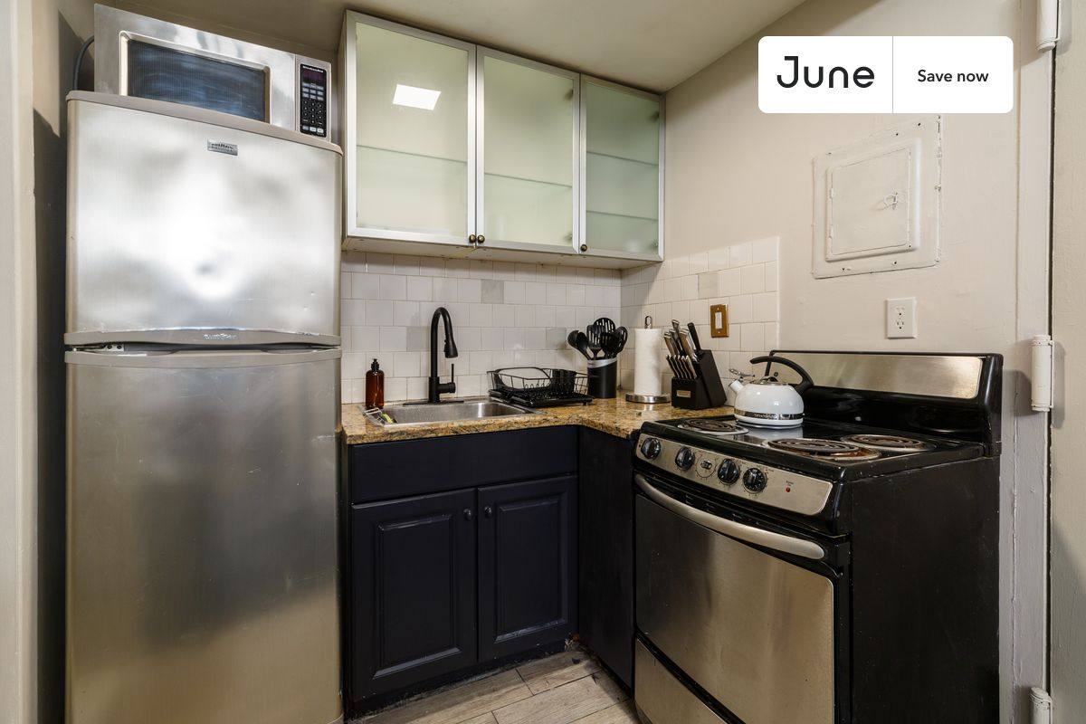 Apartment for rent at 334 W 46th St #3F, New York, NY 10036