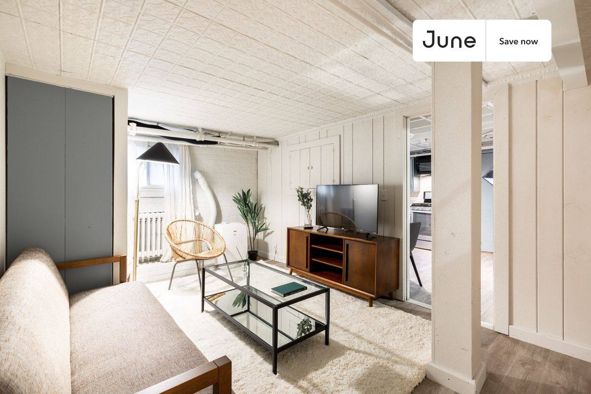Apartment for rent at 3618 Warren St NW #A, Washington, DC 20008