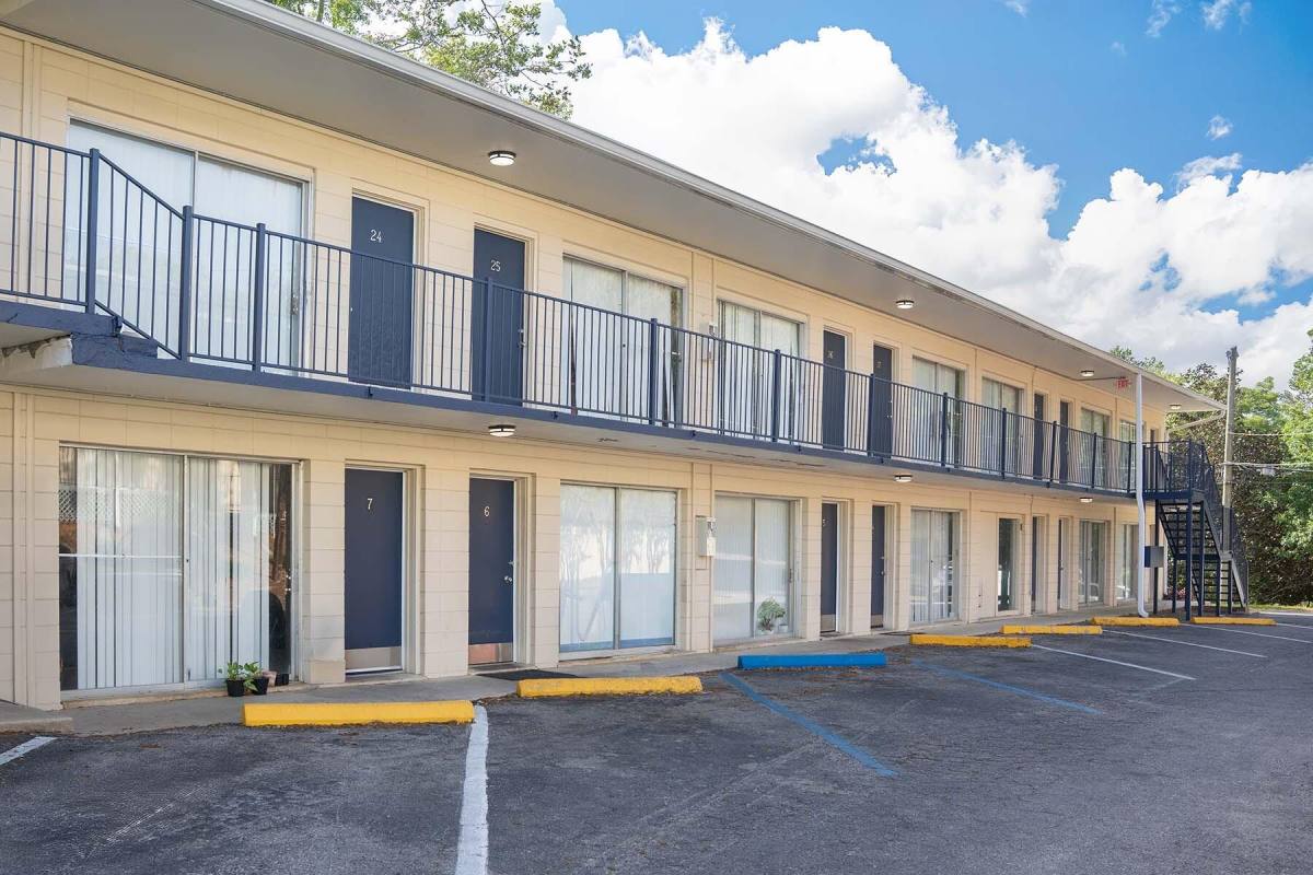 Apartment for rent at Capitol Village, 420 E Park Ave #22, Tallahassee, FL 32301