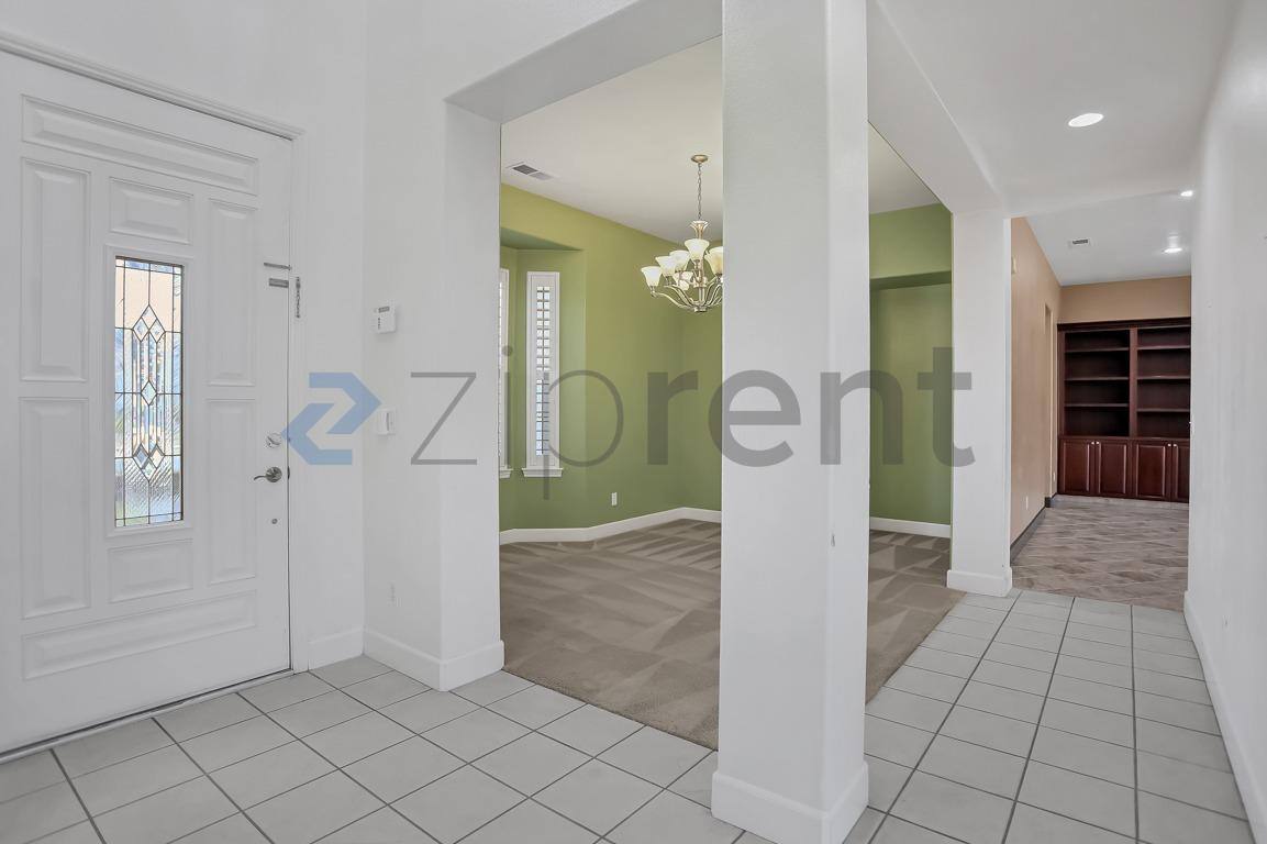 House for rent at 5743 W Chennault Ave, Fresno, CA 93722