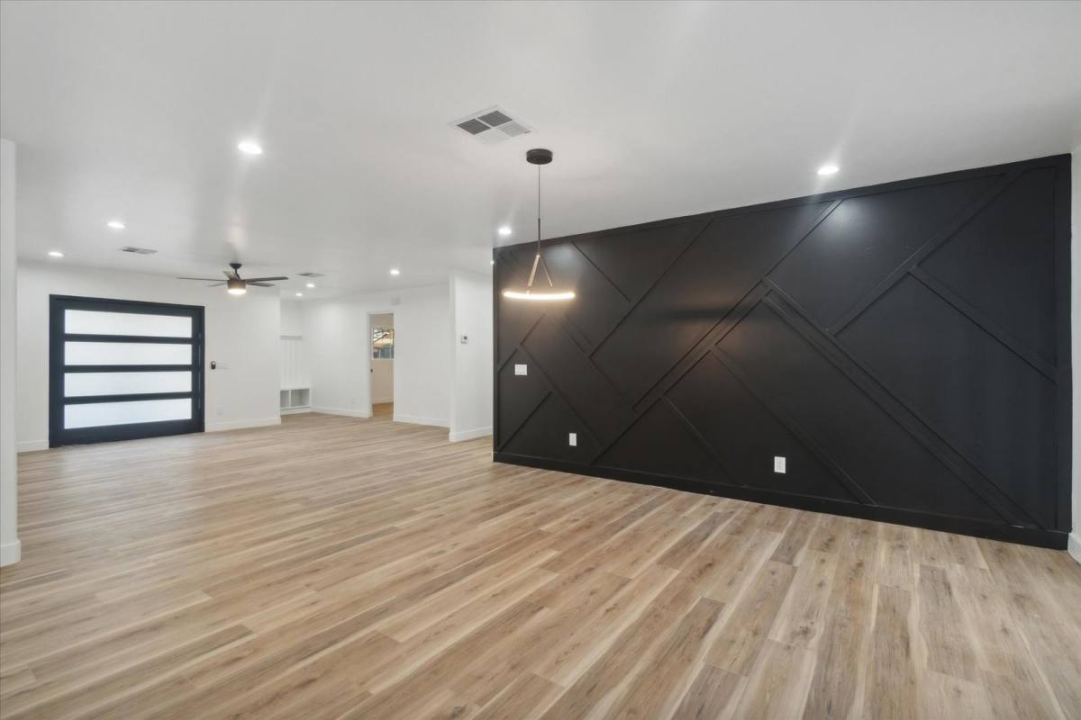 House for rent at 8525 E Clarendon Ave, Scottsdale, AZ 85251