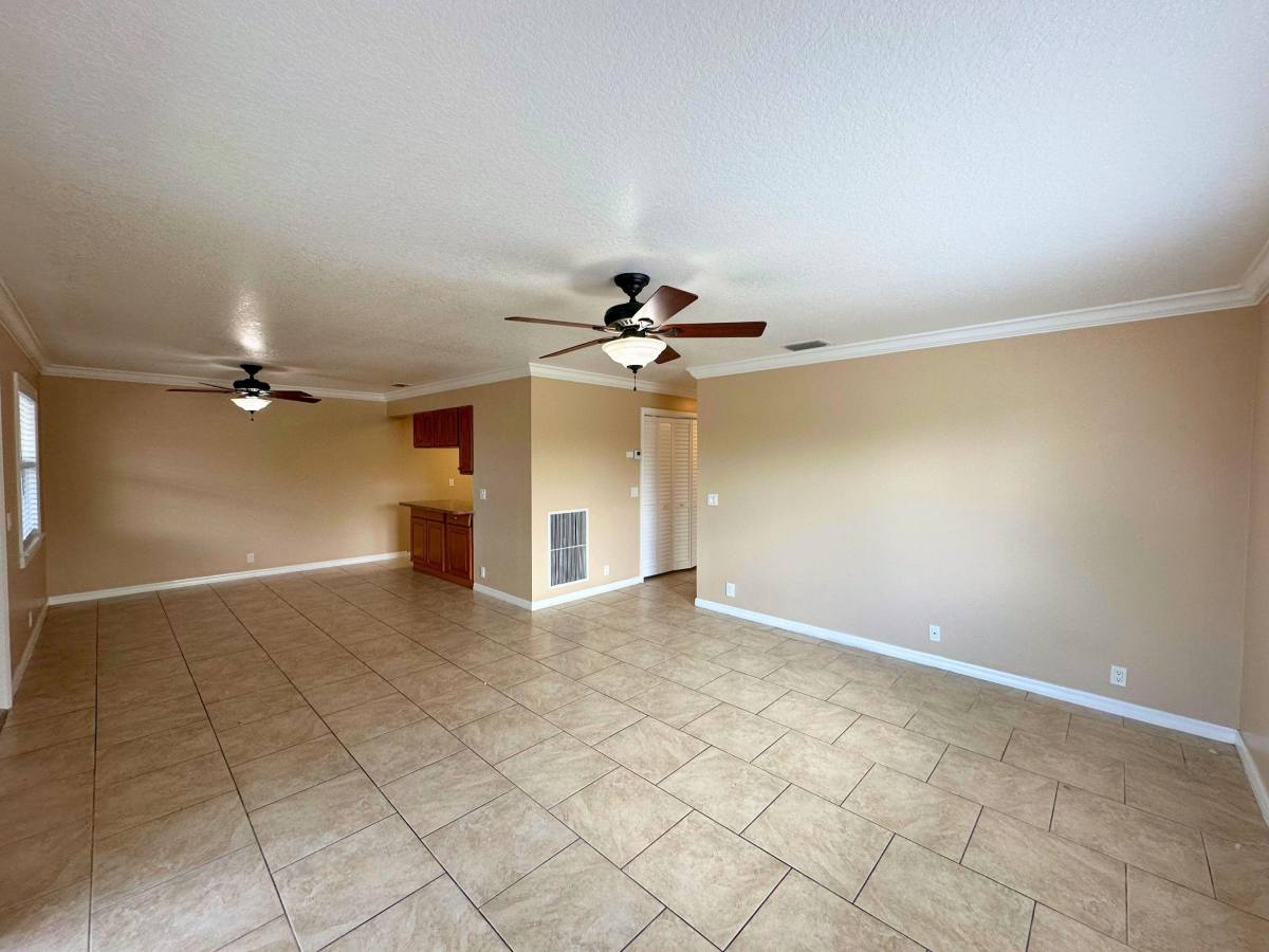 Apartment for rent at 1331 S Federal Highway 6, Lake Worth Beach, FL 33460