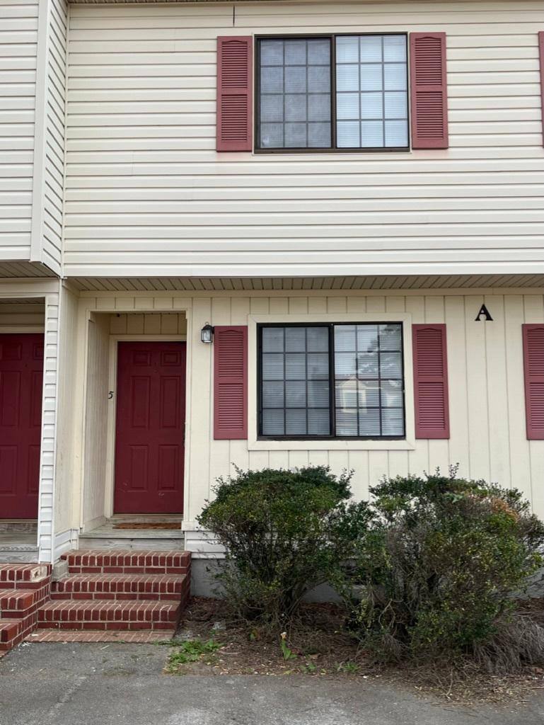 Townhouse for rent at Glenn Haven, 944 Glenn St #A-A5, West Columbia, SC 29169