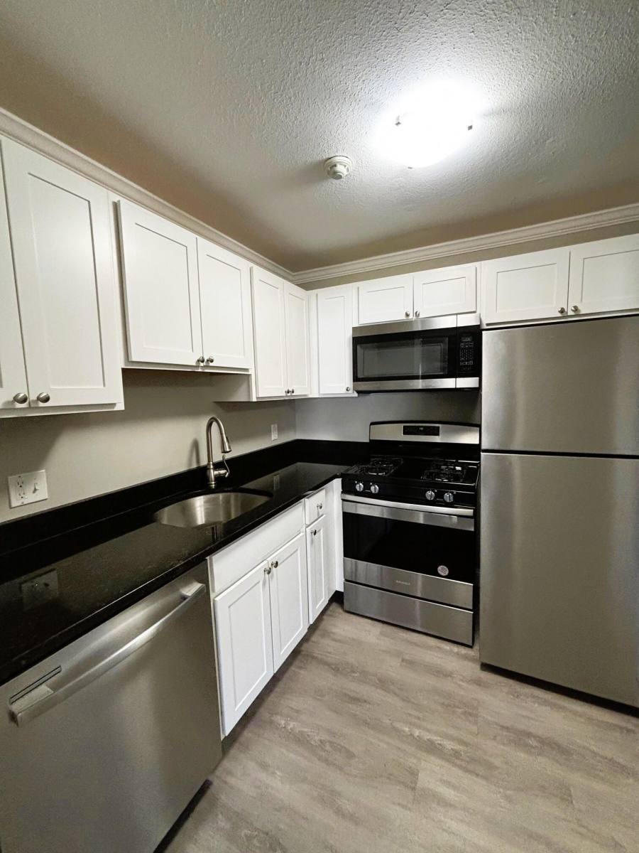 Apartment for rent at Lantern House, 395 Mendon Rd #D01, North Smithfield, RI 02896