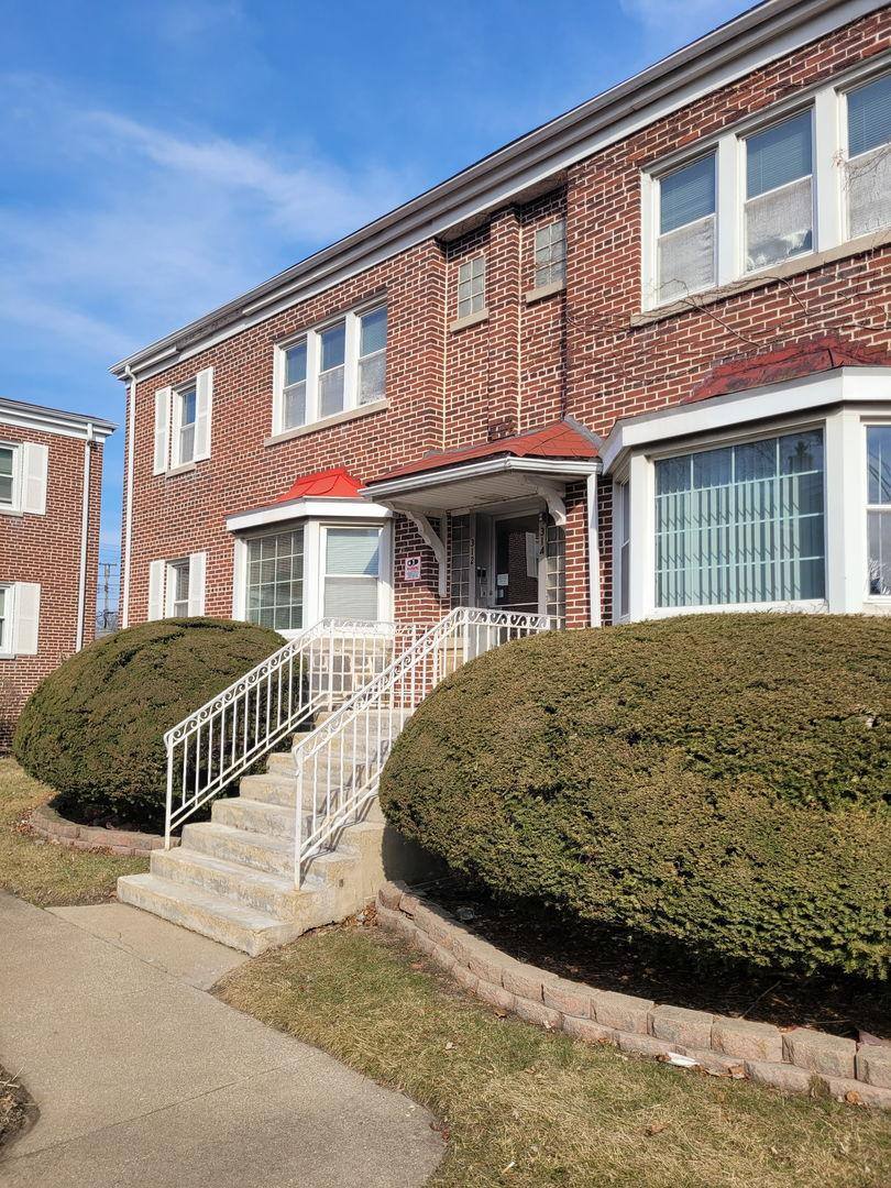 Apartment for rent at 312 E 83rd St #1, Chicago, IL 60619