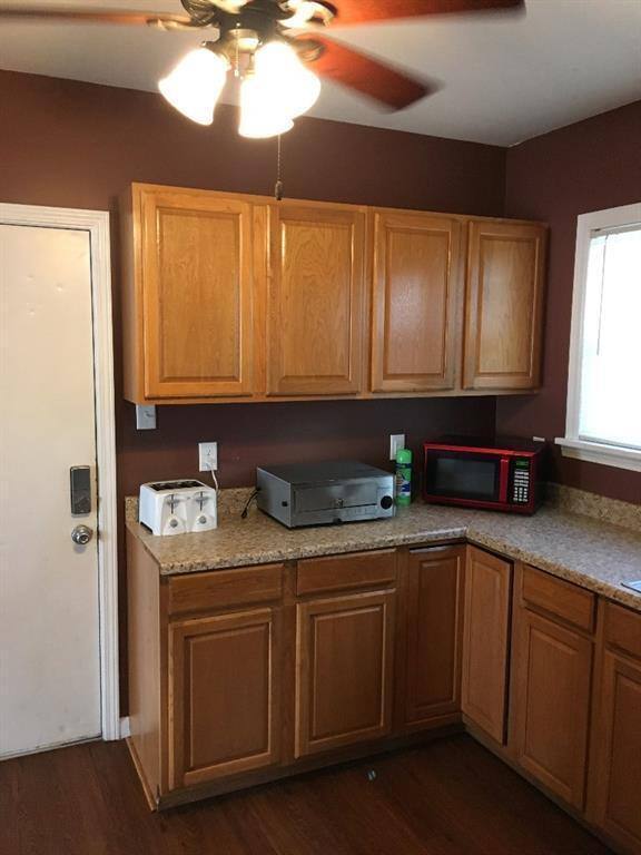 House for rent at 1305 W Macon St #2, Decatur, IL 62522