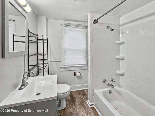 Apartment for rent at 109 1 2 Penn St, Kingston, PA 18704