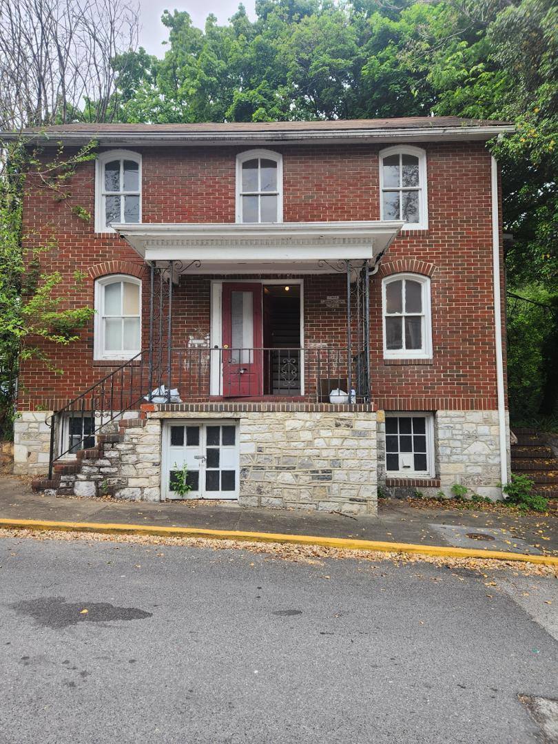 Apartment for rent at 322 5 N Maple Ave #1, Martinsburg, WV 25401