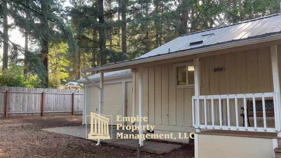 House for rent at 87948 8th St, Veneta, OR 97487