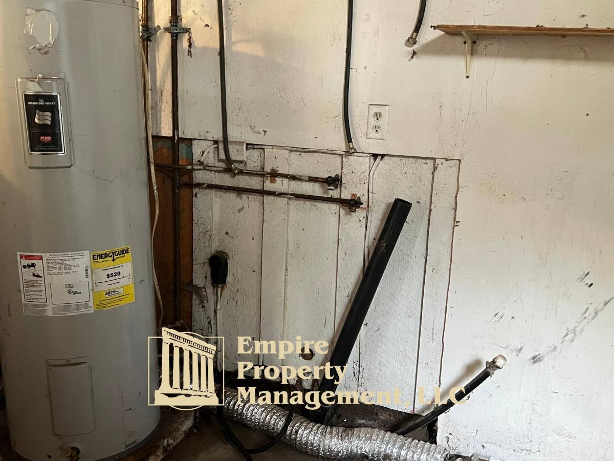 House for rent at 87948 8th St, Veneta, OR 97487