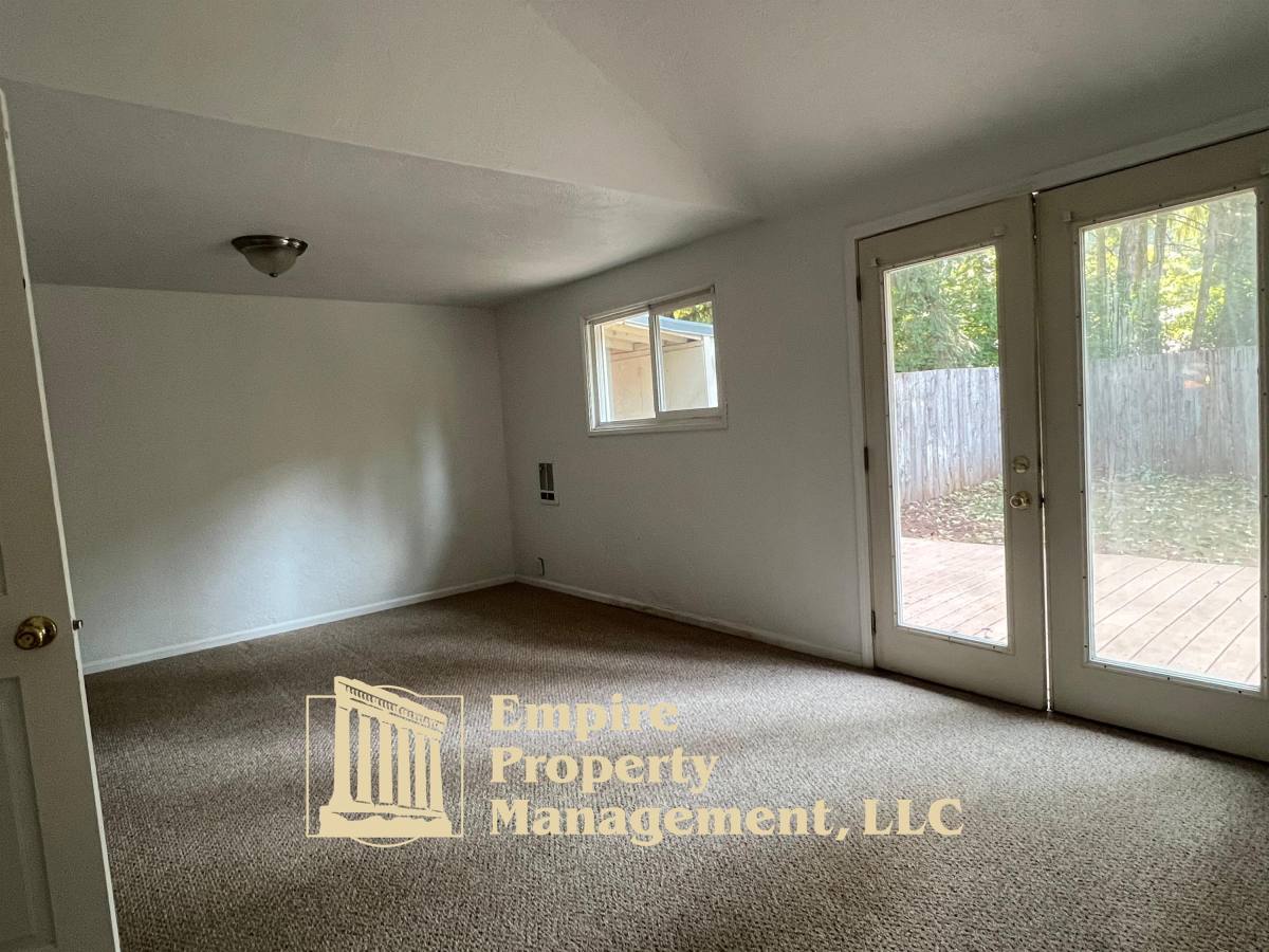 House for rent at 87948 8th St, Veneta, OR 97487