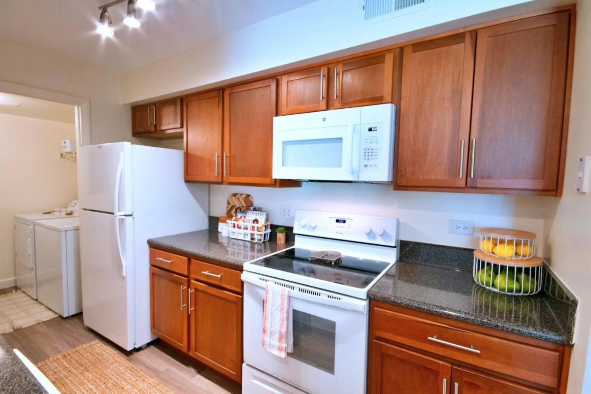 Apartment for rent at 4212 Chesapeake Dr #3D, Aurora, IL 60504