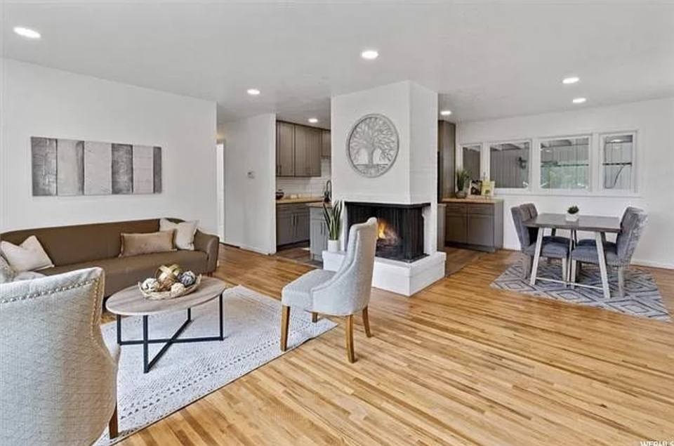 Apartment for rent at 6915 S Brookhill Dr, Salt Lake City, UT 84121