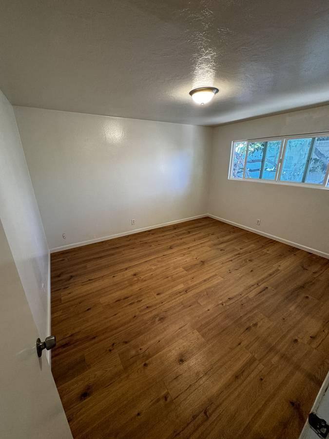 House for rent at 10786 Pippin St #4, Oakland, CA 94603