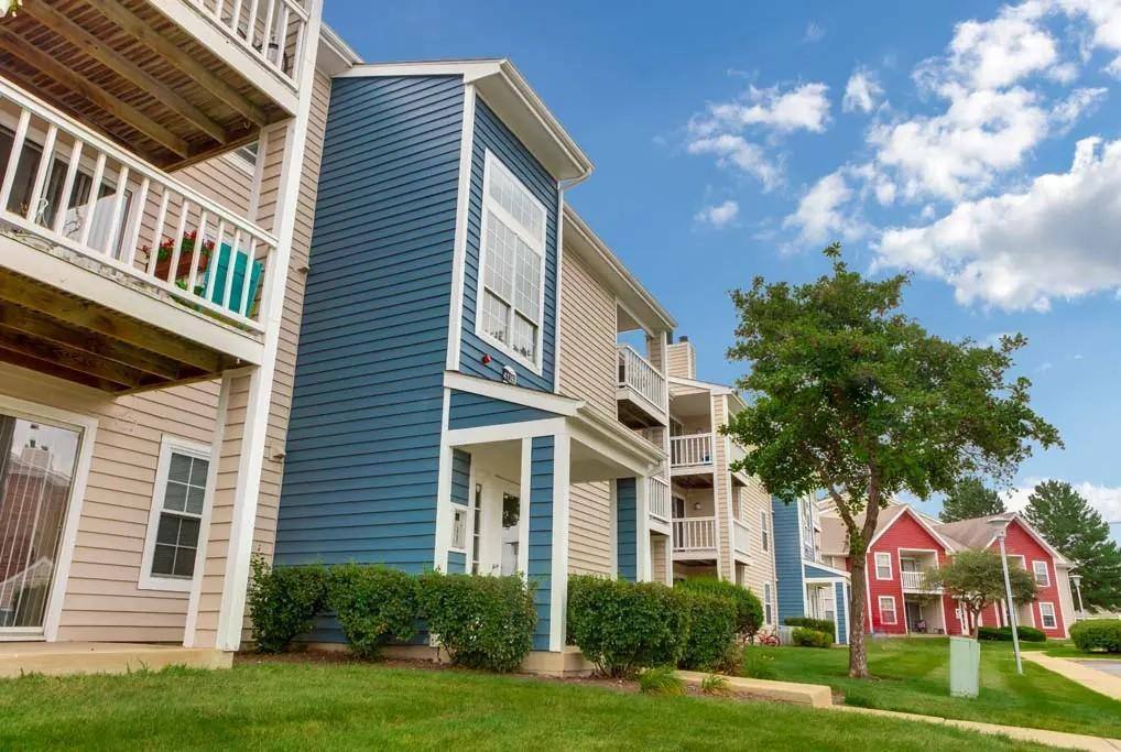 Apartment for rent at 4304 Chesapeake Dr #3A, Aurora, IL 60504