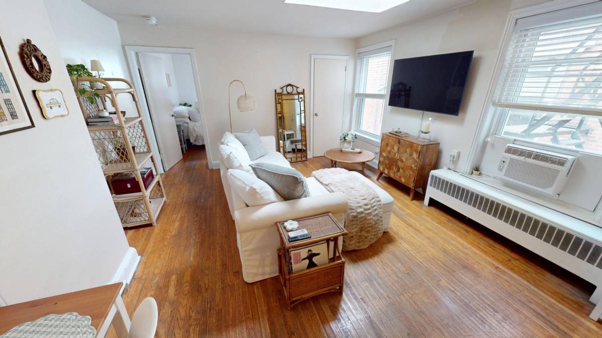 Apartment for rent at 1727 Spruce Street, 1725 Spruce St, Philadelphia, PA 19103